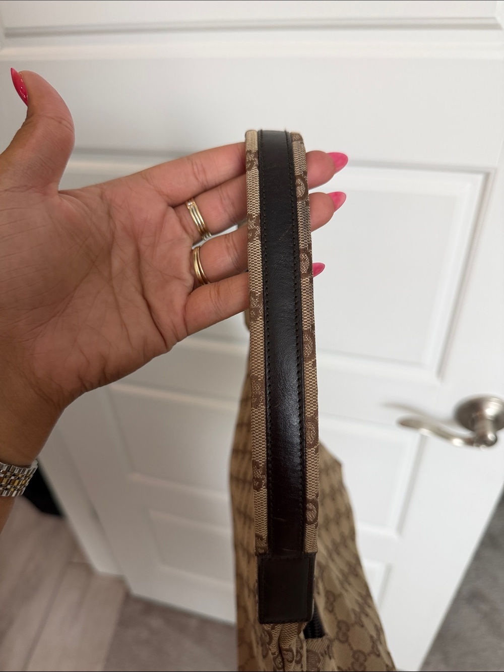Gucci GG Canvas Shoulder Bag - Picture 5 of 10